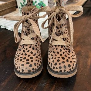 Giovanna Cat & Jack Boots